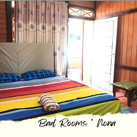 Heiner Homestay Bunaken Esterno foto