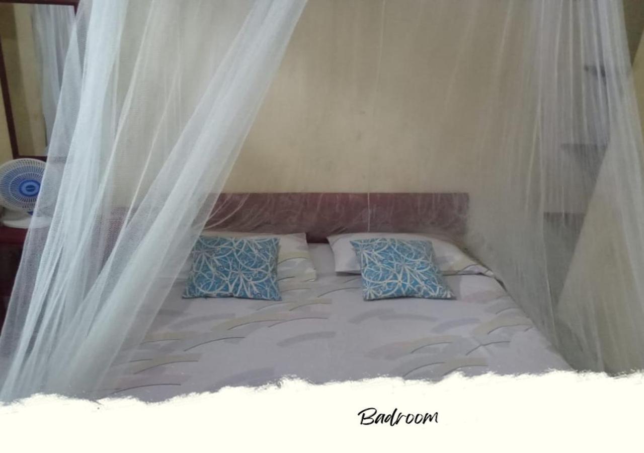 Heiner Homestay Bunaken Esterno foto
