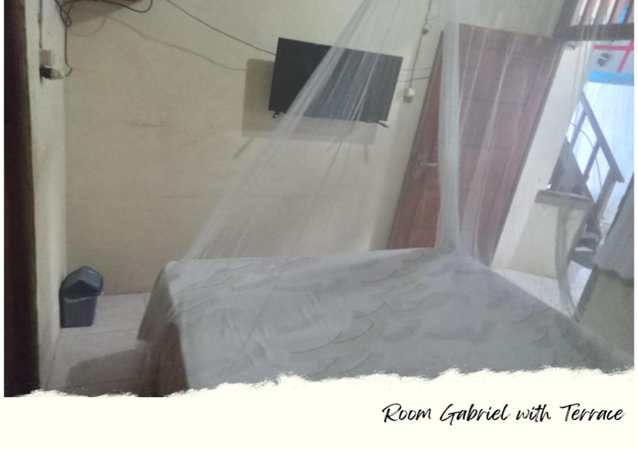 Heiner Homestay Bunaken Esterno foto