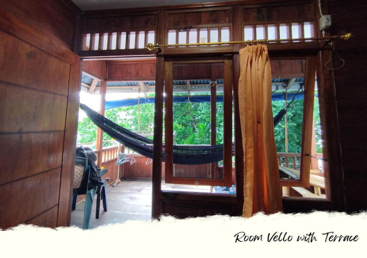 Heiner Homestay Bunaken Esterno foto